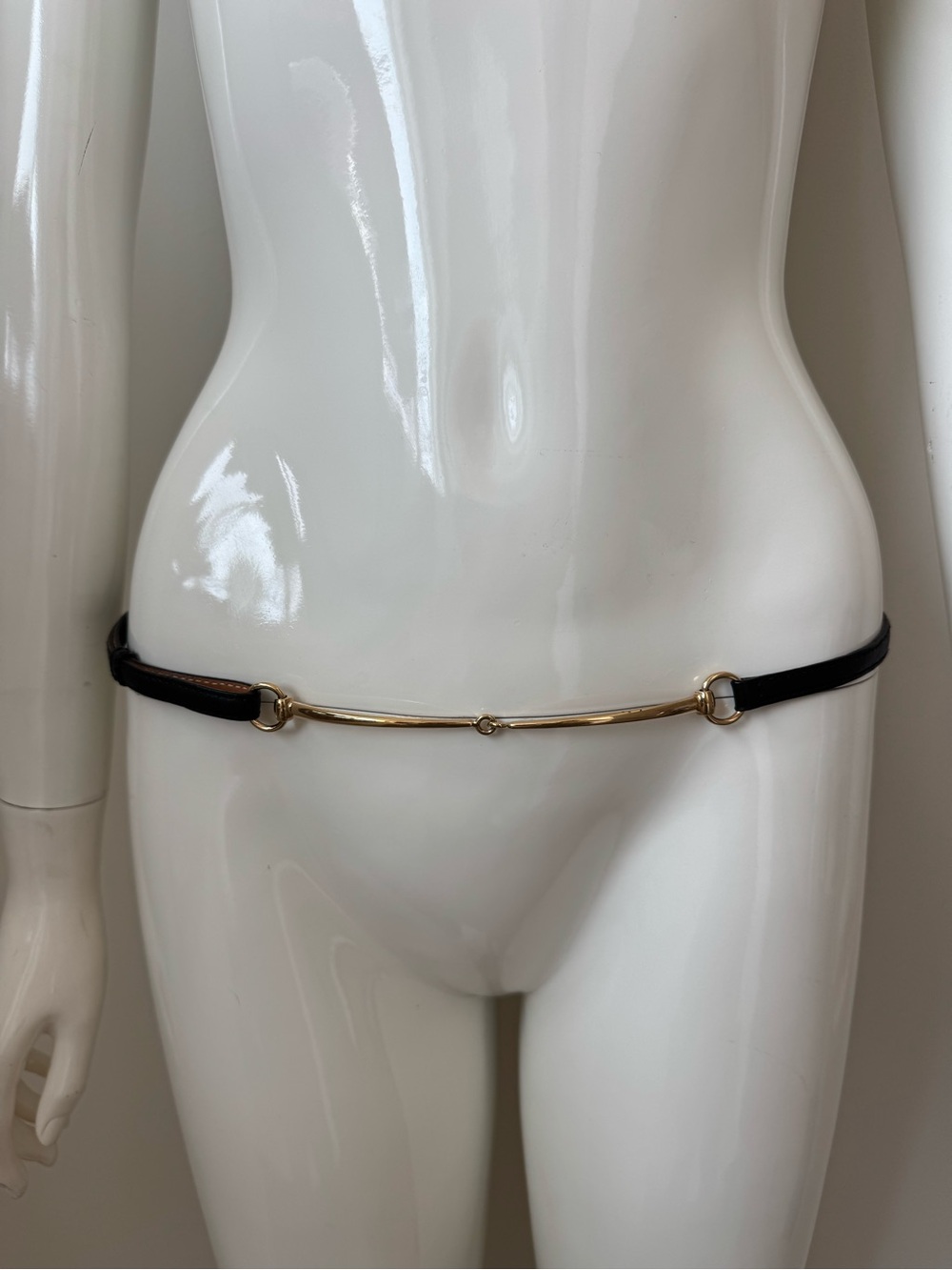 Gucci Tom Ford black leather skinny belt with gold horsebit buckle